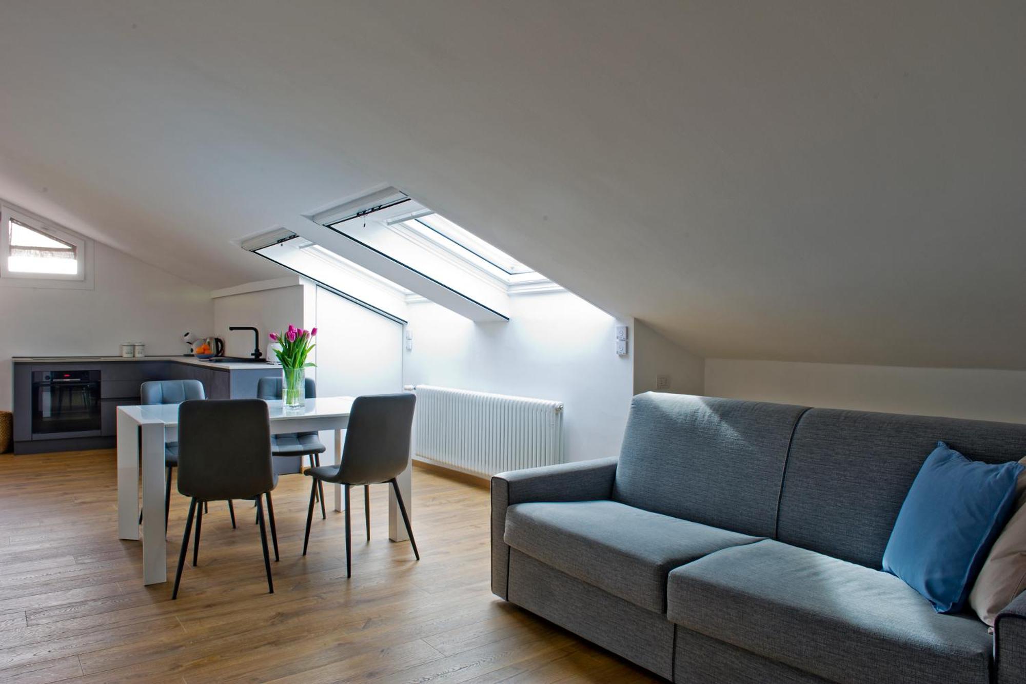 Sky View Apartment โกโม ภายนอก รูปภาพ